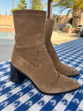 Zara | Shoes | Zara Leather Lug Sole Ankle Boots With  display picture 1